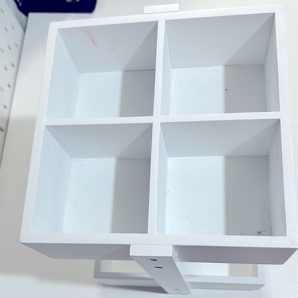 Makeup or Hair Organizer - Picture 3 of 3